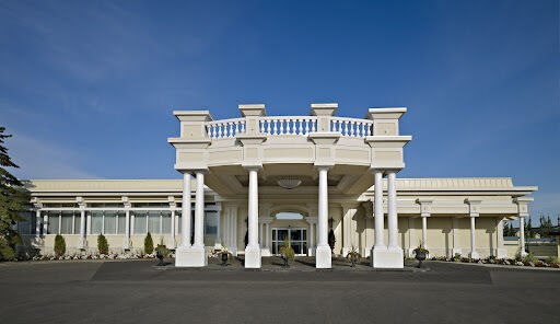Chateau Louis Hotel