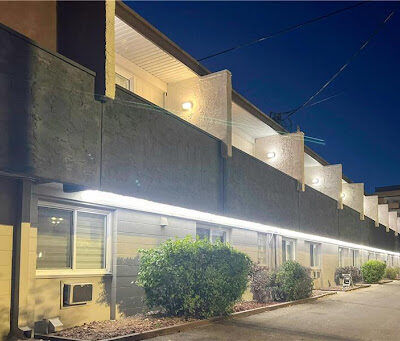 Econo Lodge Motel Village