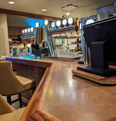 Henry’s Pub