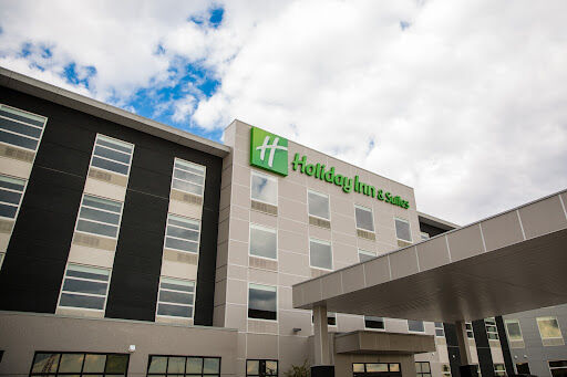 Holiday Inn & Suites Calgary South – Conference Ctr by IHG