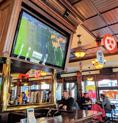 Hudsons Canada’s Pub