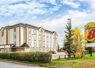 Super 8 by Wyndham Calgary/Airport