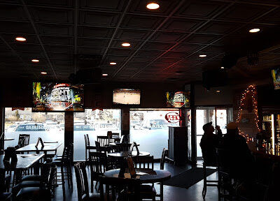 Weaselhead Bar & Grill