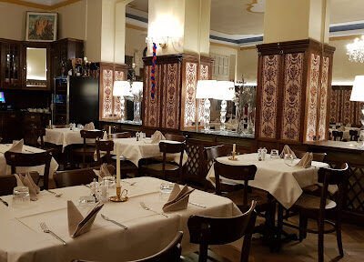 Central Theater Cafè