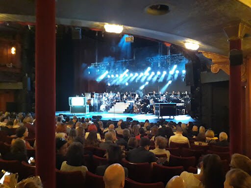 Raimund Theater