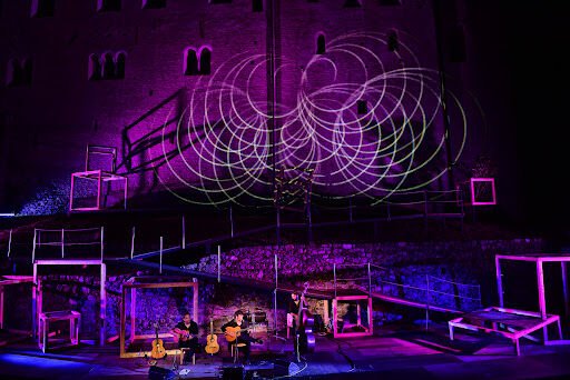 Schlossfestspiele Dorf Tirol